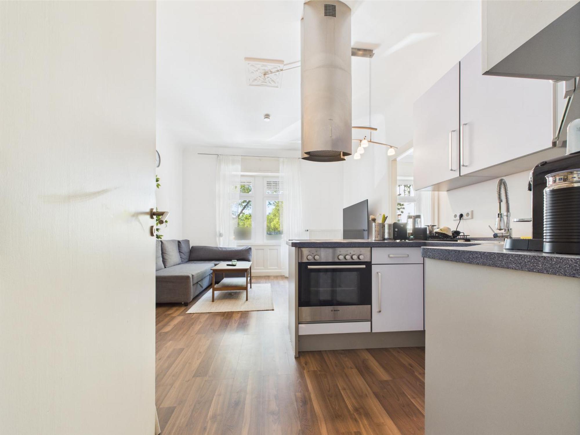 Zentrales Im Westend I Kueche I Balkon I Fuer Bis Zu 4 Personen Apartment *
